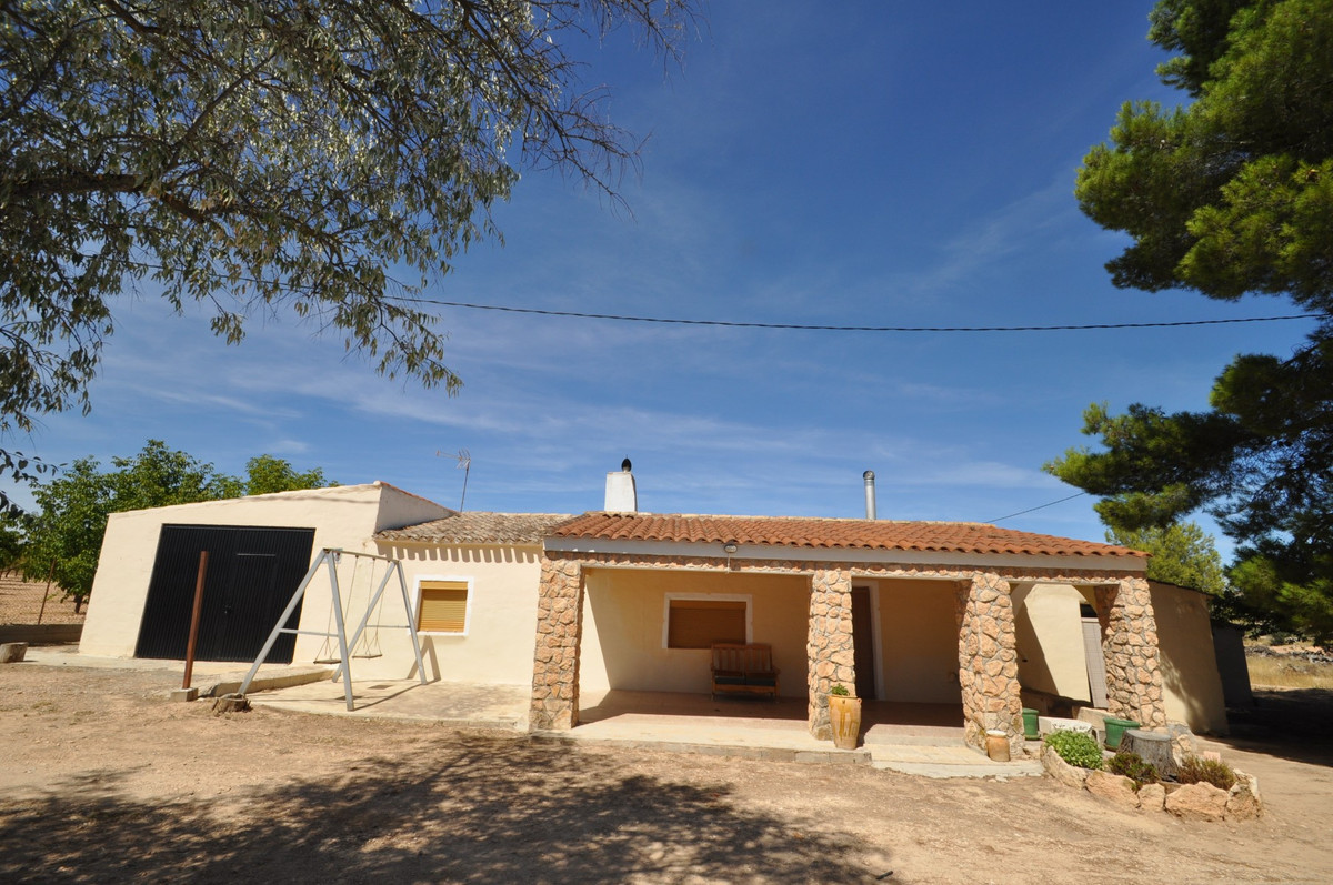 We have a large portfolio of properties in the Costa Blanca and Costa Calida areas, specialising in , Spain