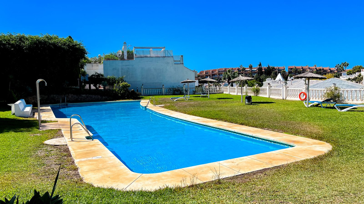 Townhouse for sale in Torrequebrada R4426558