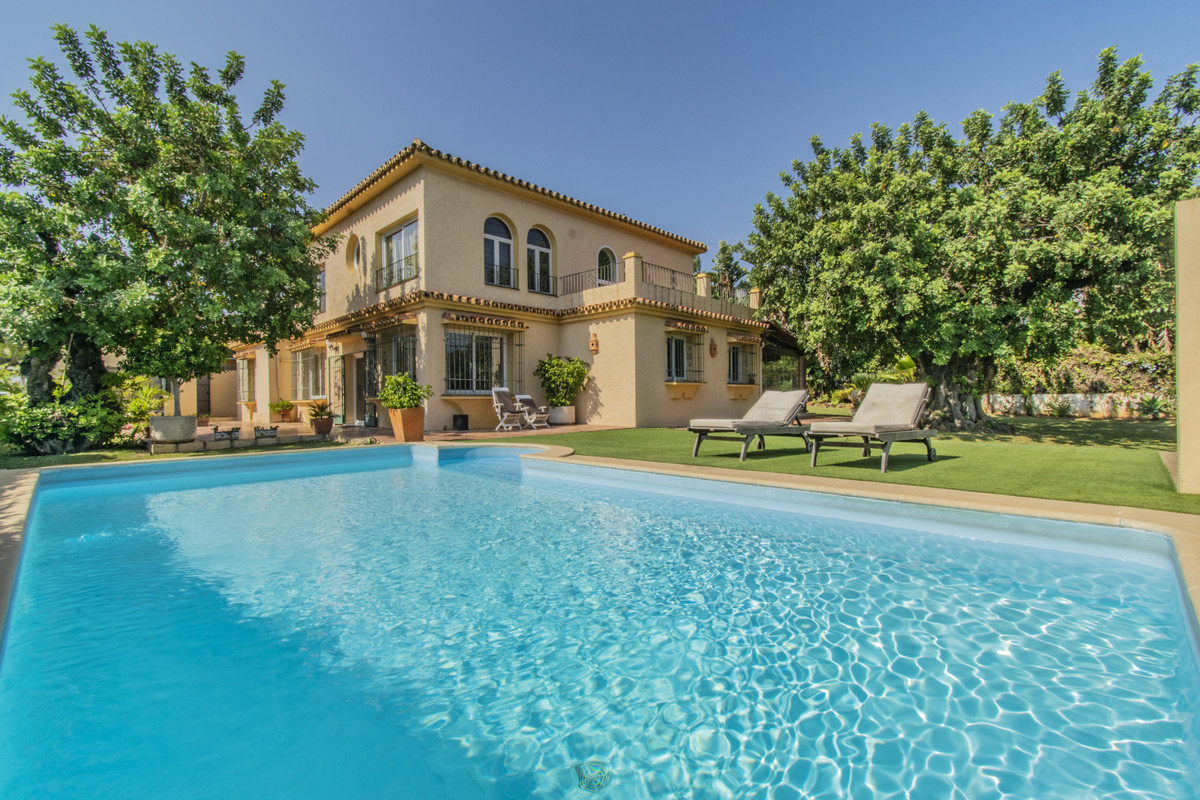4 Bedroom Detached Villa For Sale Marbella, Costa del Sol - HP4217554