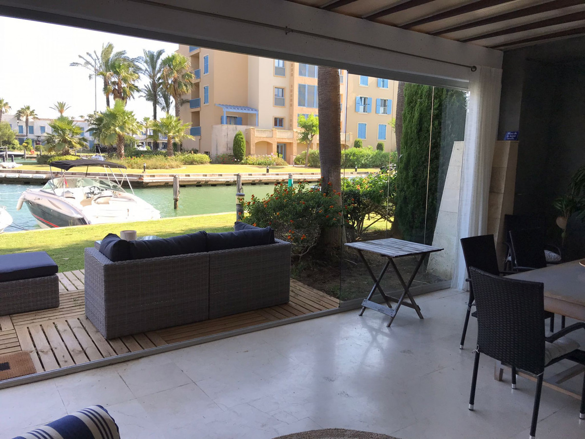 4 Bedroom Ground Floor Apartment For Sale Sotogrande Marina, Costa del Sol - HP4054966