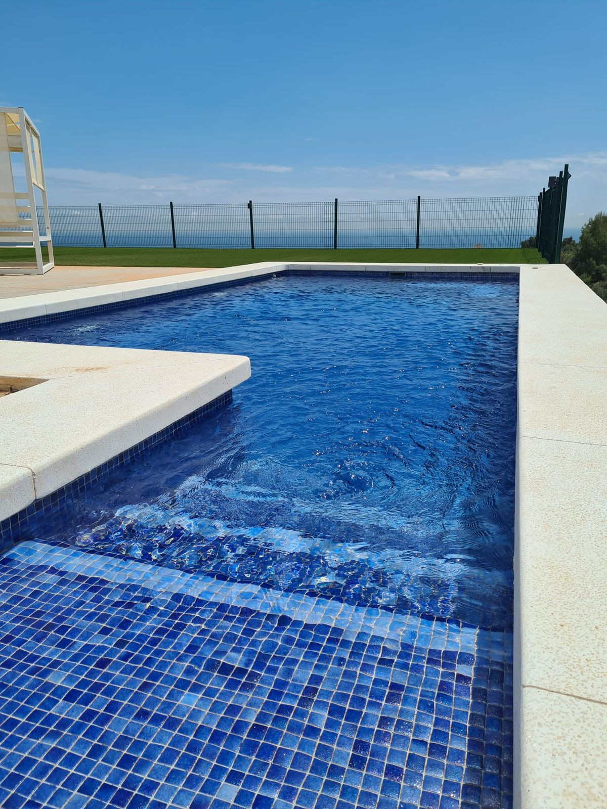 Finca - Cortijo, Torremolinos, Costa del Sol.
2 Bedrooms, 2 Bathrooms, Built 324 m², Terrace 100 m²,, Spain
