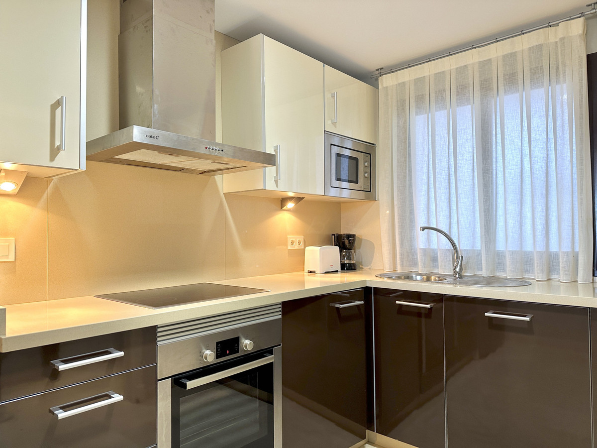 Appartement te koop in Estepona R4631215