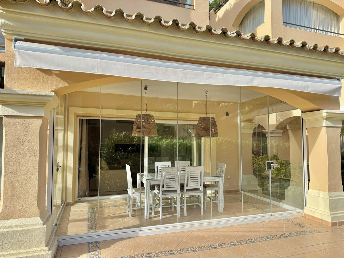 2 Bedroom Ground Floor Apartment For Sale Elviria, Costa del Sol - HP4720942
