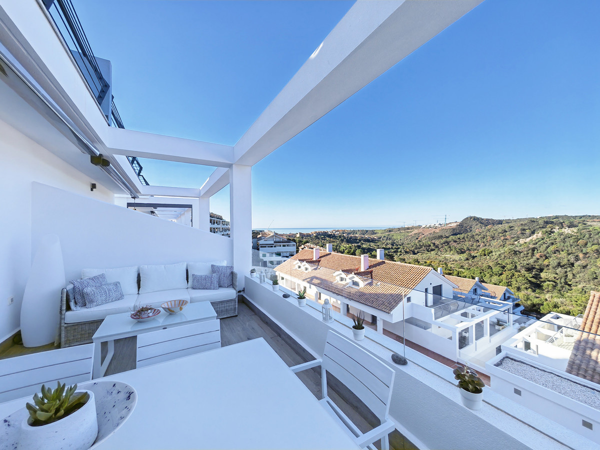 Penthouse for sale in Selwo, Costa del Sol