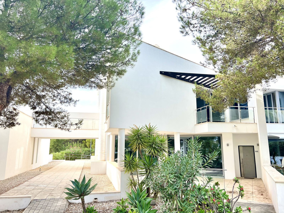 2 Bed Villa For Sale Marbella