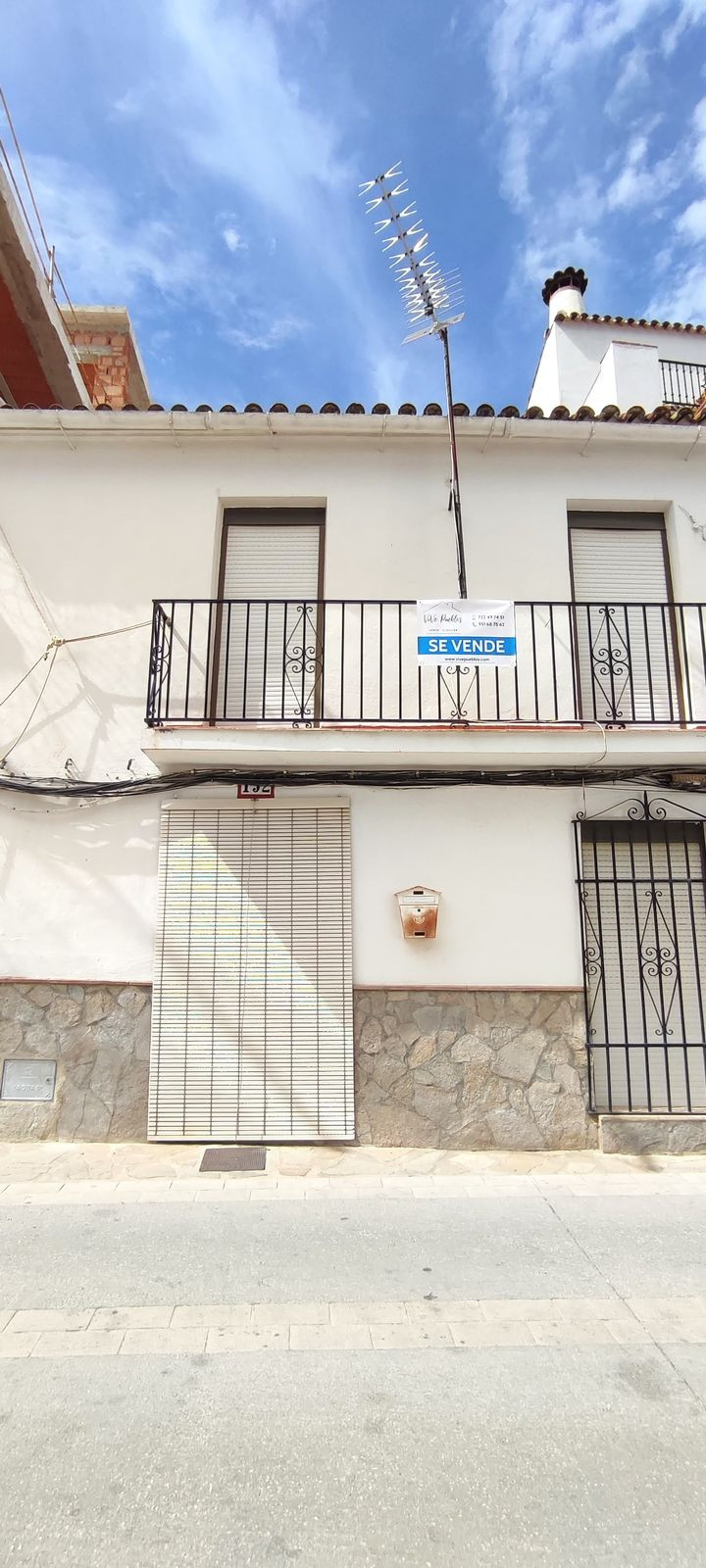 Gaucín, Costa del Sol, Málaga, Espanja - Rivitalo - Puoliksi irrotettu