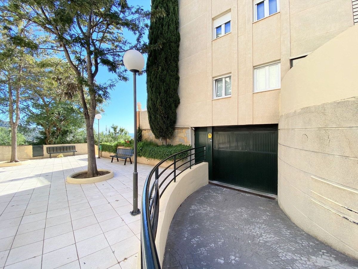 Appartement Rez-de-chaussée à Cerrado de Calderón, Málaga Ciudad
