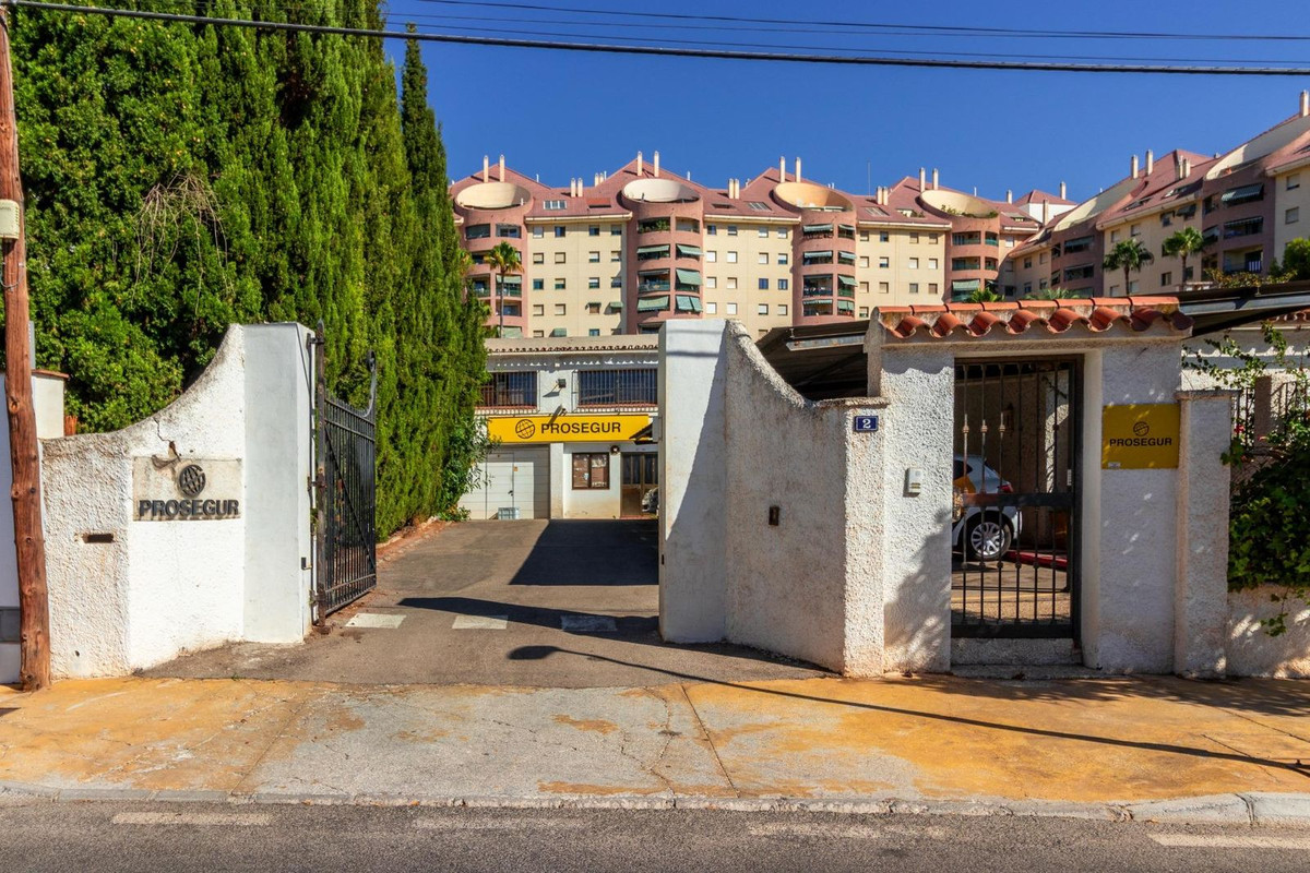 7 Bedroom Detached Villa For Sale Marbella, Costa del Sol - HP4438777