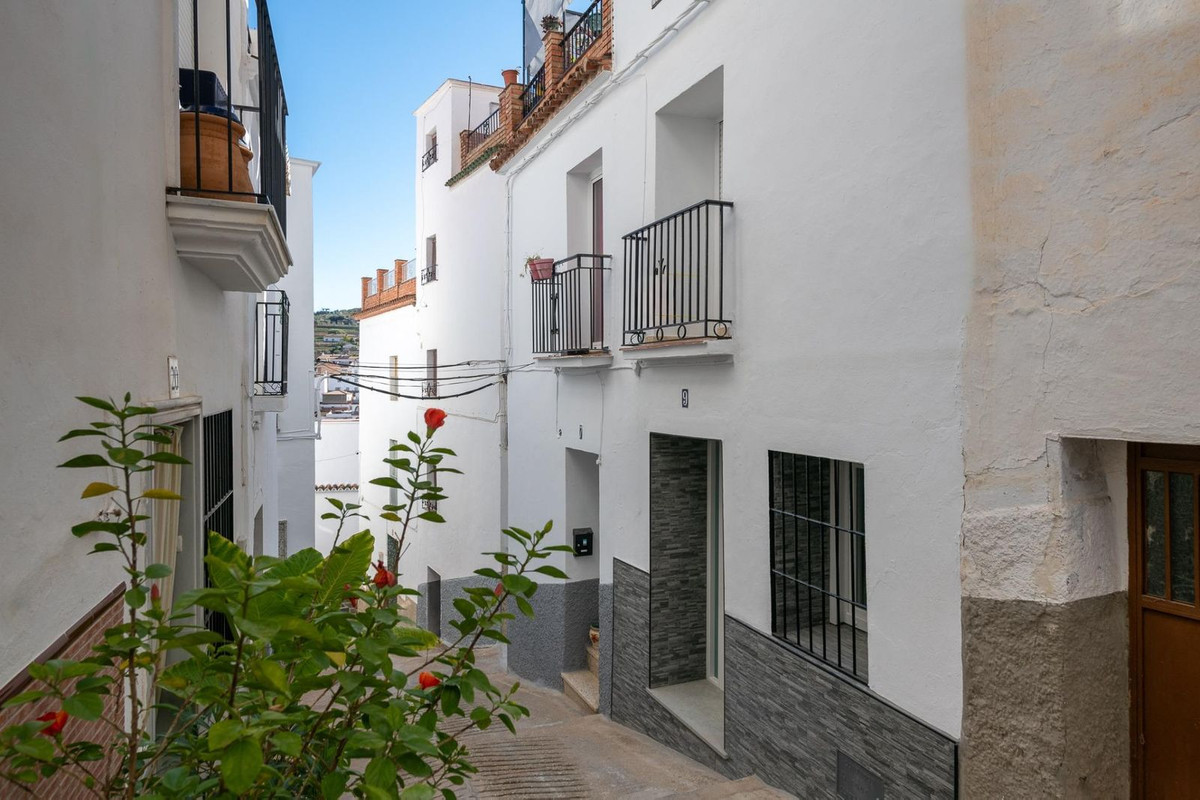 						Townhouse  Terraced
													for sale 
																			 in Tolox
					
