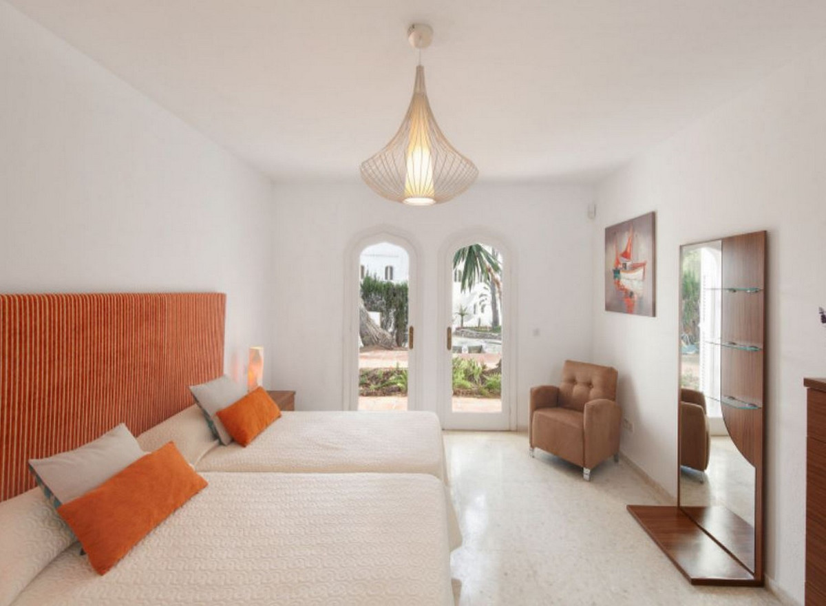 Villa Detached in Marbella, Costa del Sol
