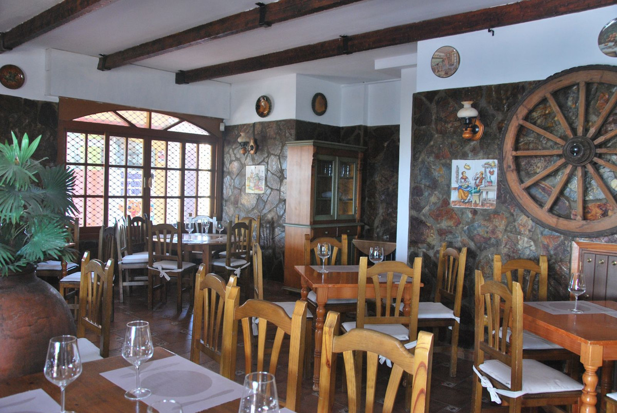 Commercial Restaurant in Diana Park, Costa del Sol
