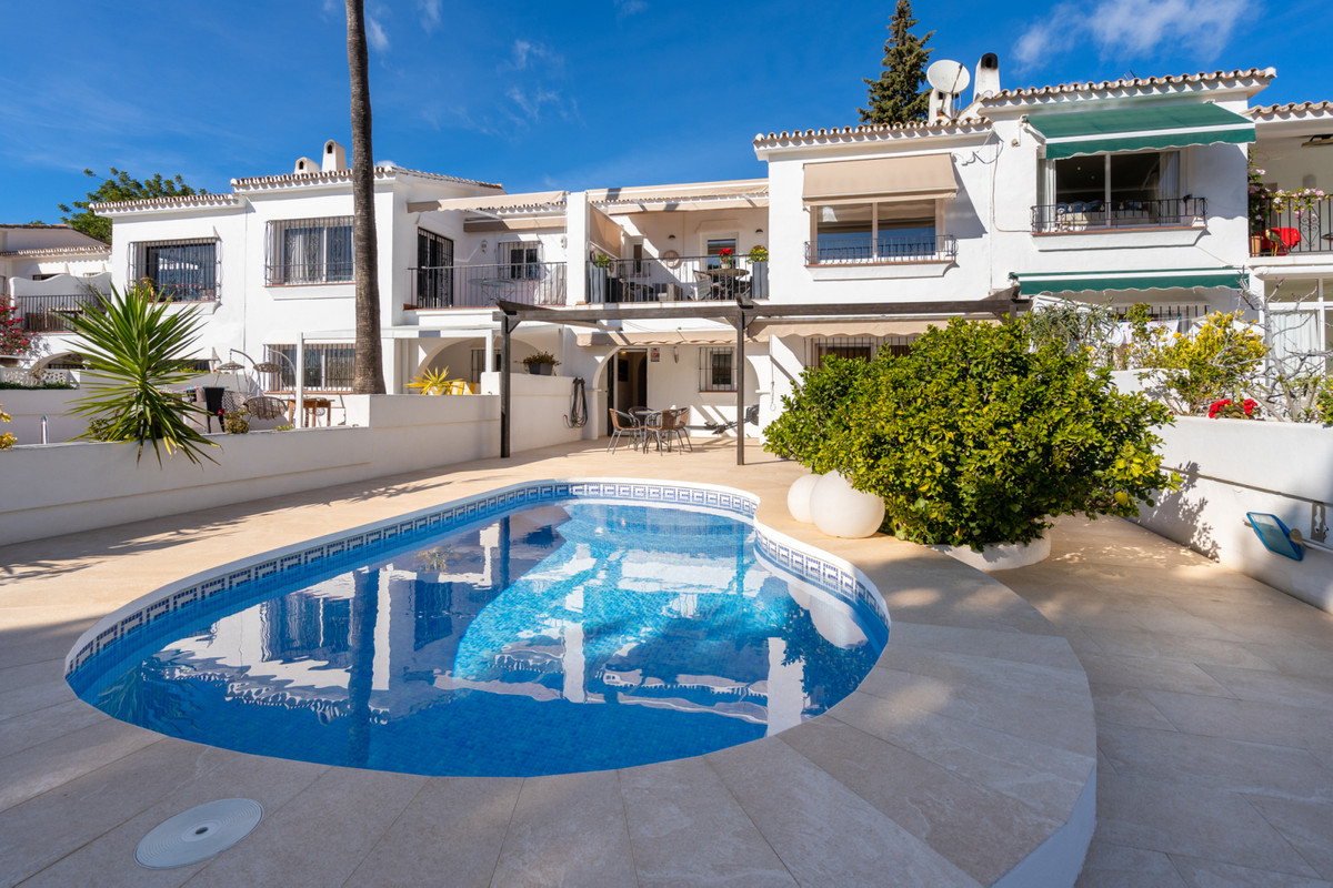 Townhouse for sale in Istán, Costa del Sol