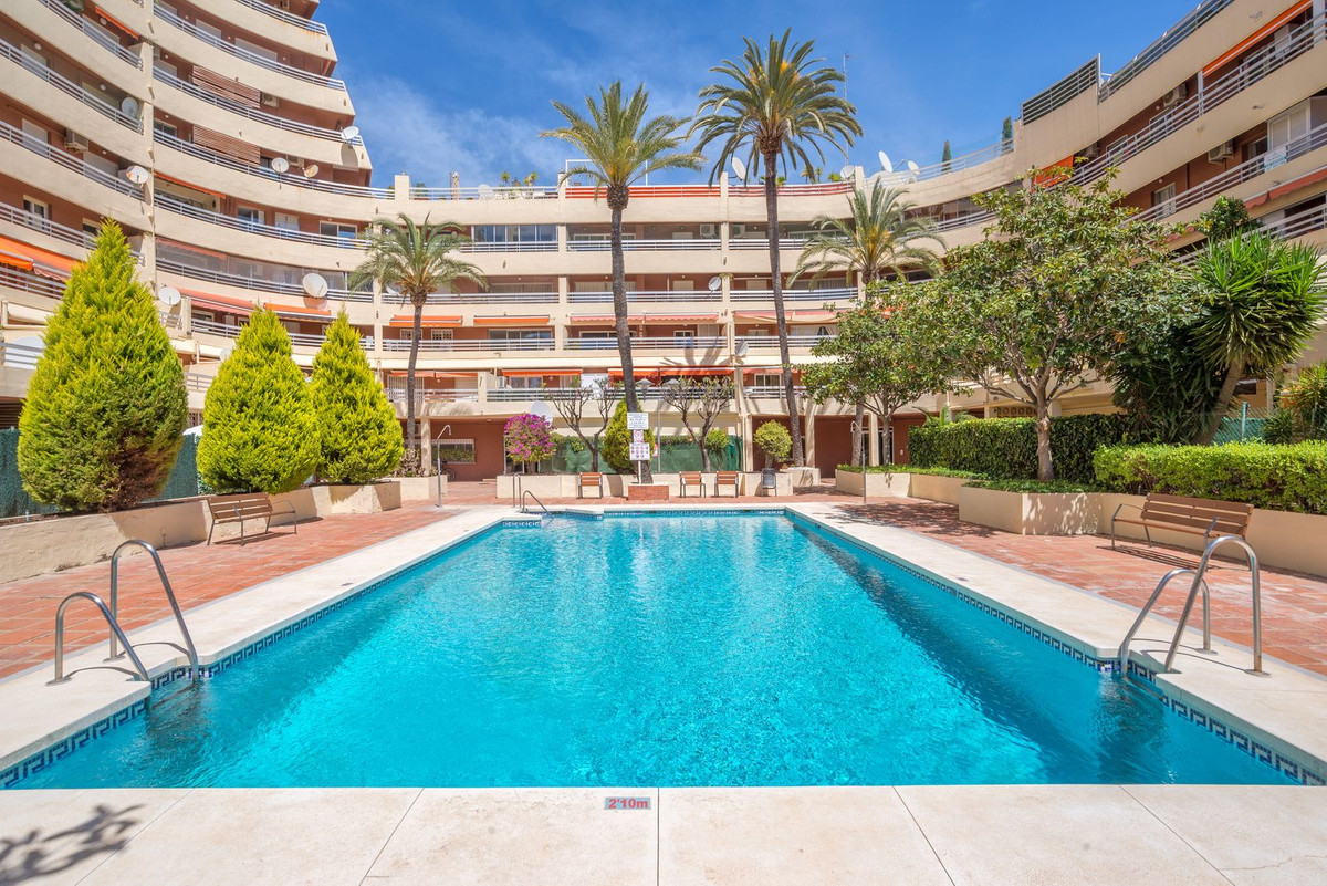 						Appartement  Mi-étage
													en vente 
																			 à Marbella
					