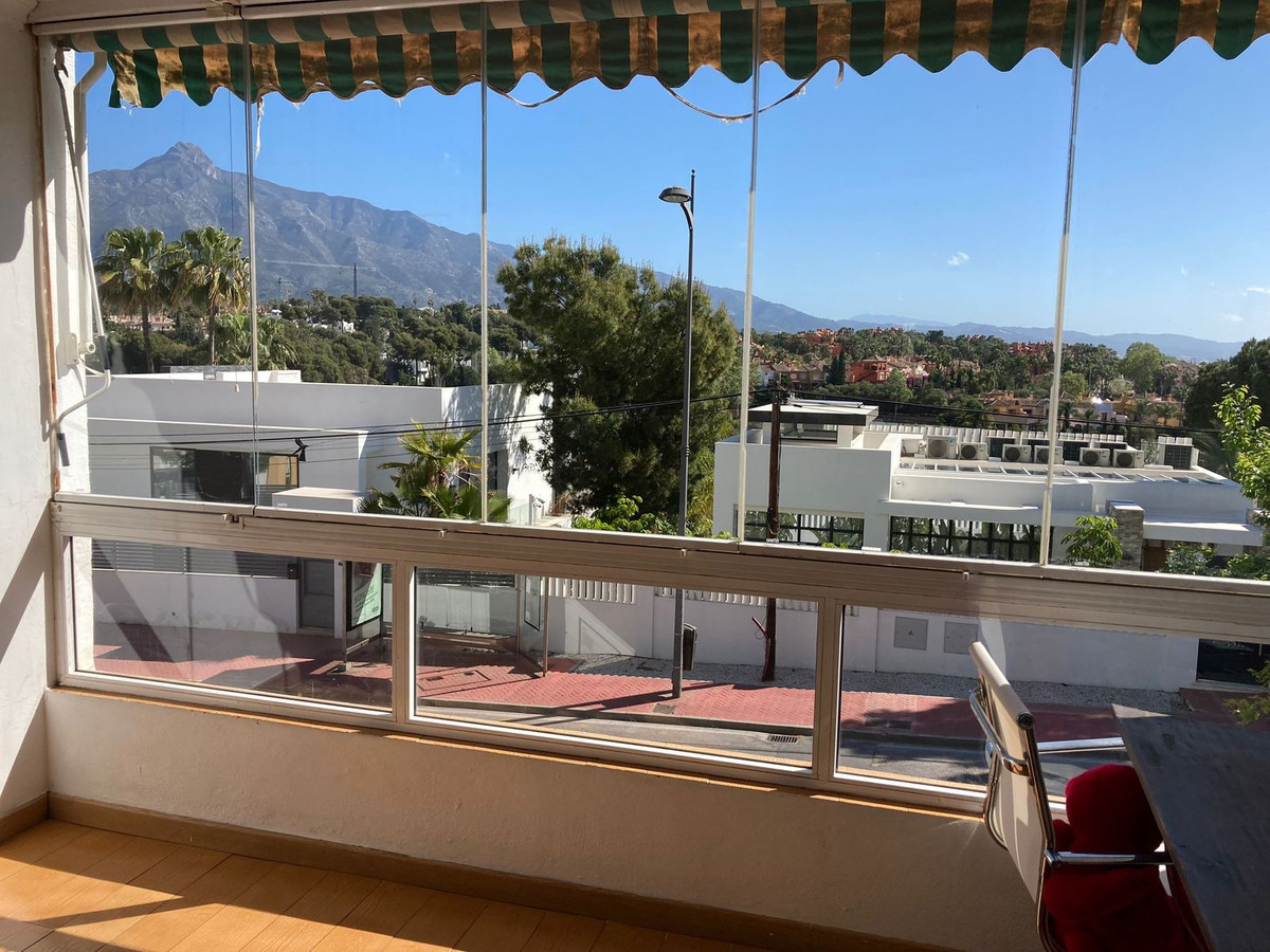  Apartamento, Planta Media  en venta    en Nueva Andalucía