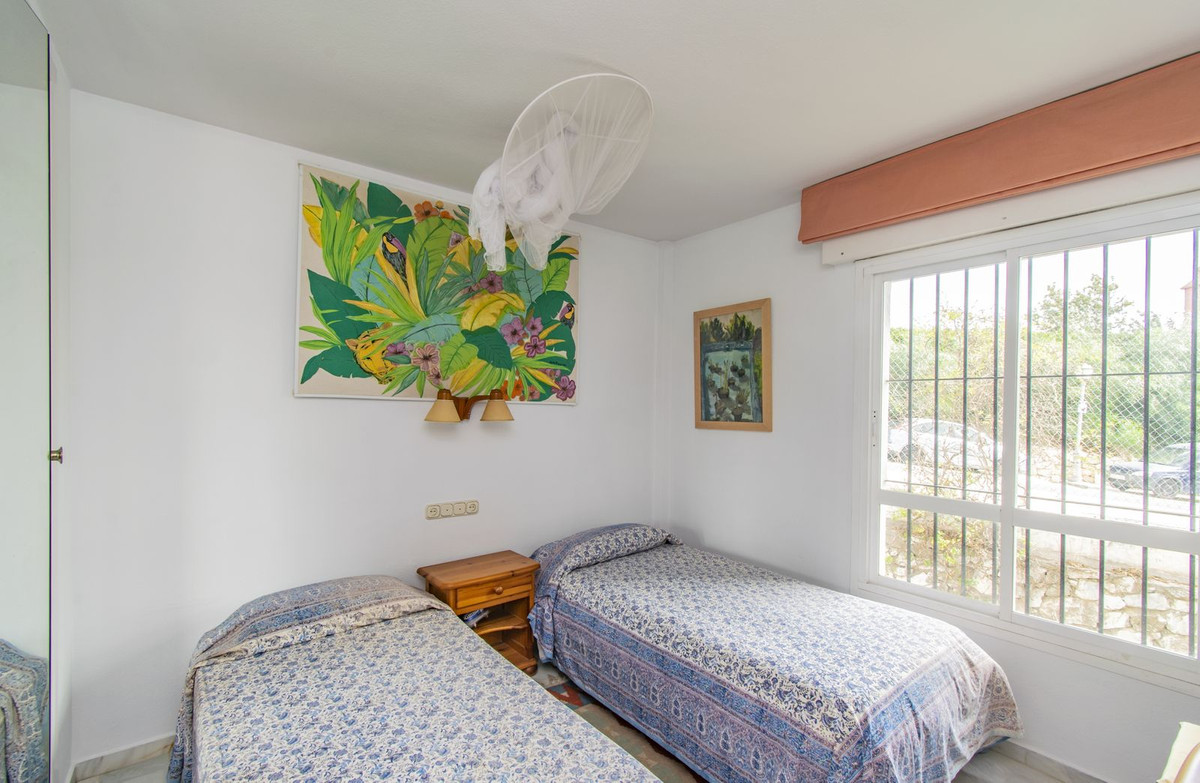 Middle Floor Apartment for sale in Reserva de Marbella, Costa del Sol
