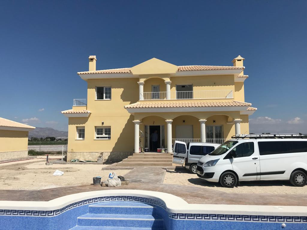 This is a great opportunity to pick up a brand-new Villa fully customised to your requirements. Set  Spain