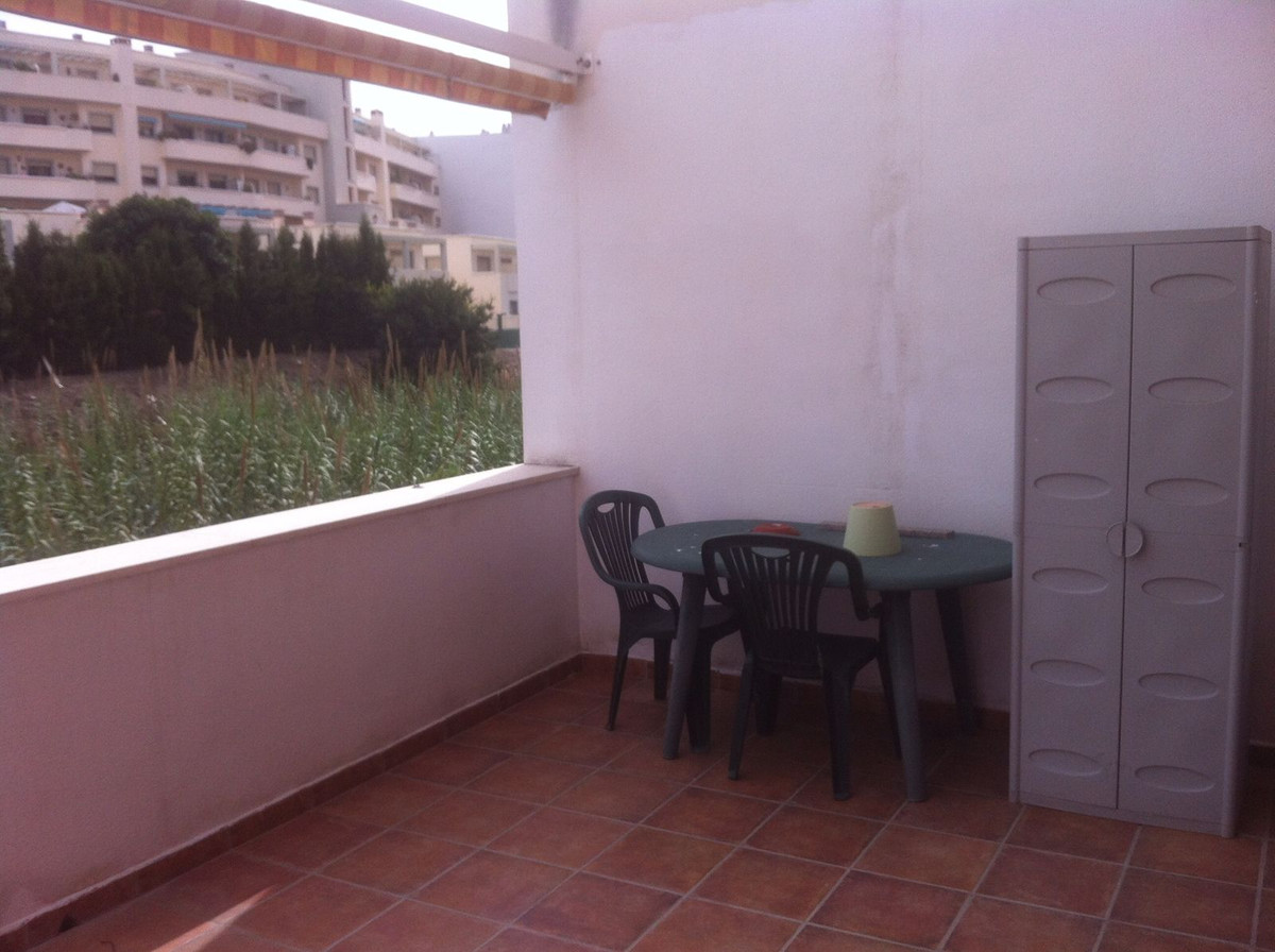 Ground Floor Apartment, Coin, 
3 Bedrooms, 2 Bathrooms, Built 85 m², Terrace 25 m².
Furnished, ready, Spain