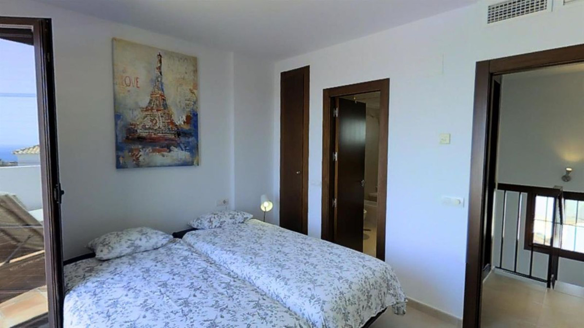 Apartamento con 2 Dormitorios en Venta Altos de los Monteros