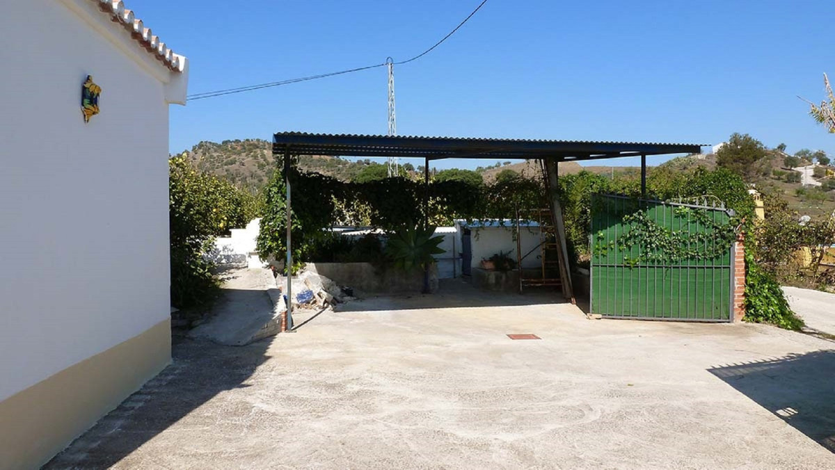 Villa te koop in Coín R3792490