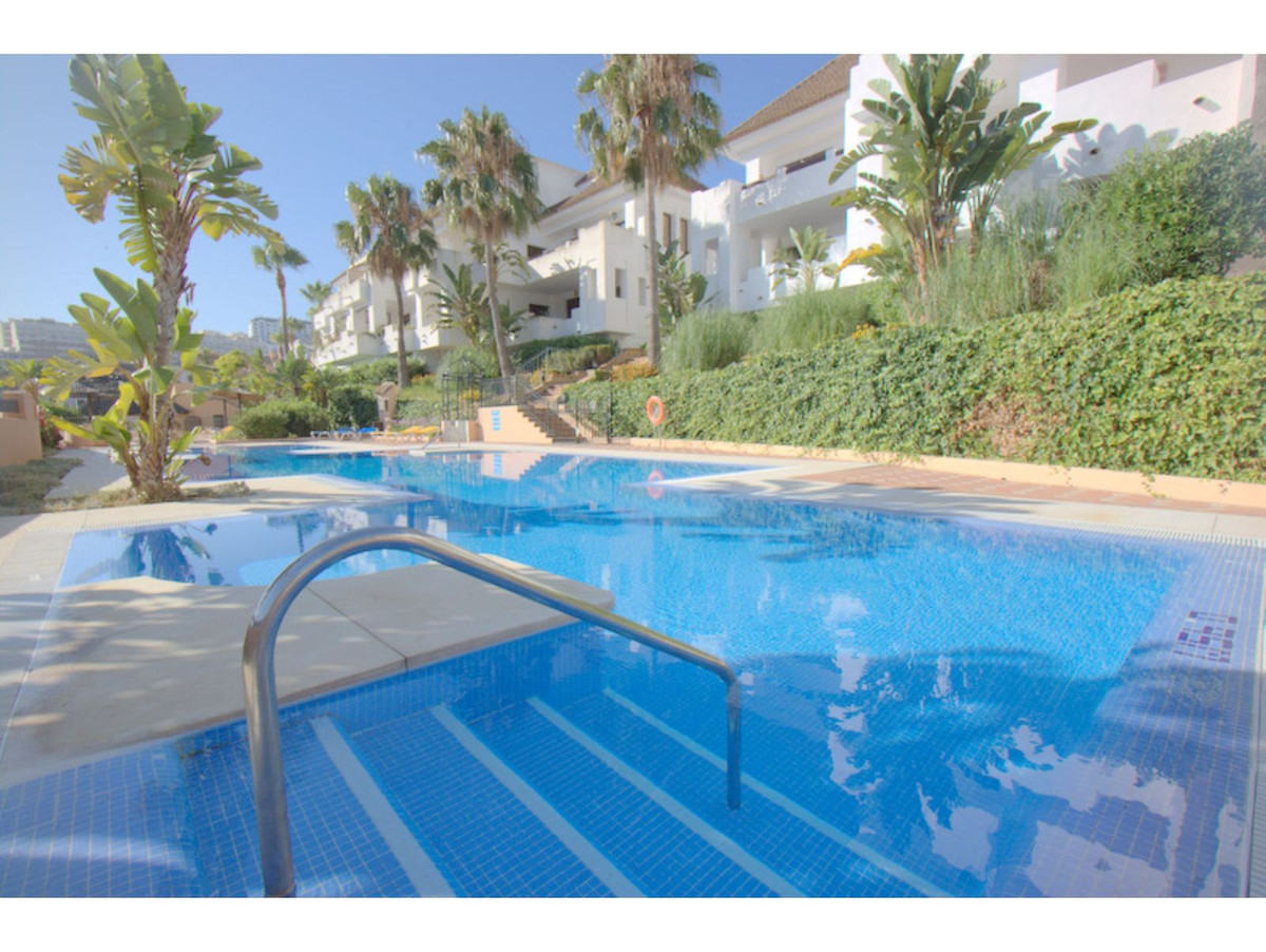 ***Sea Views & Spacious*** Duquesa Village is an established community situated within the EL Ha, Spain