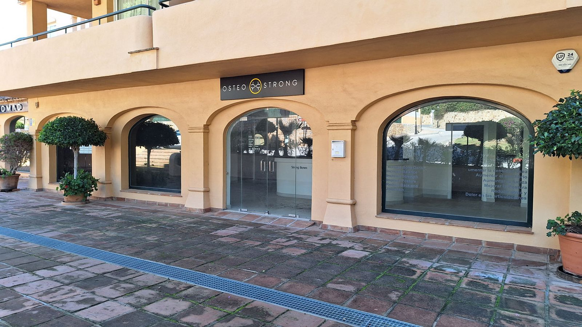 Commerce Bureau à Elviria, Costa del Sol
