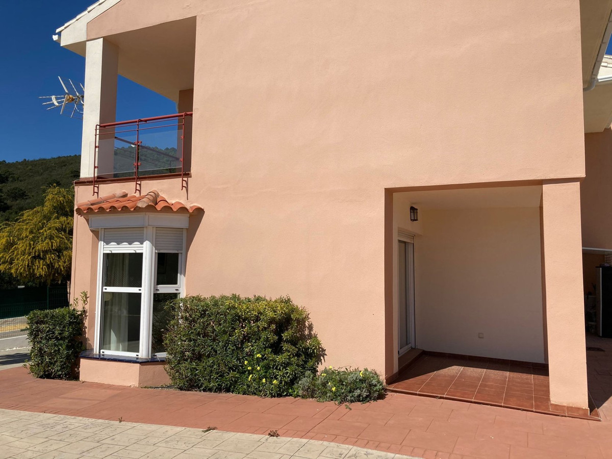 3 bedroom Villa For Sale in Estepona, Málaga - thumb 13