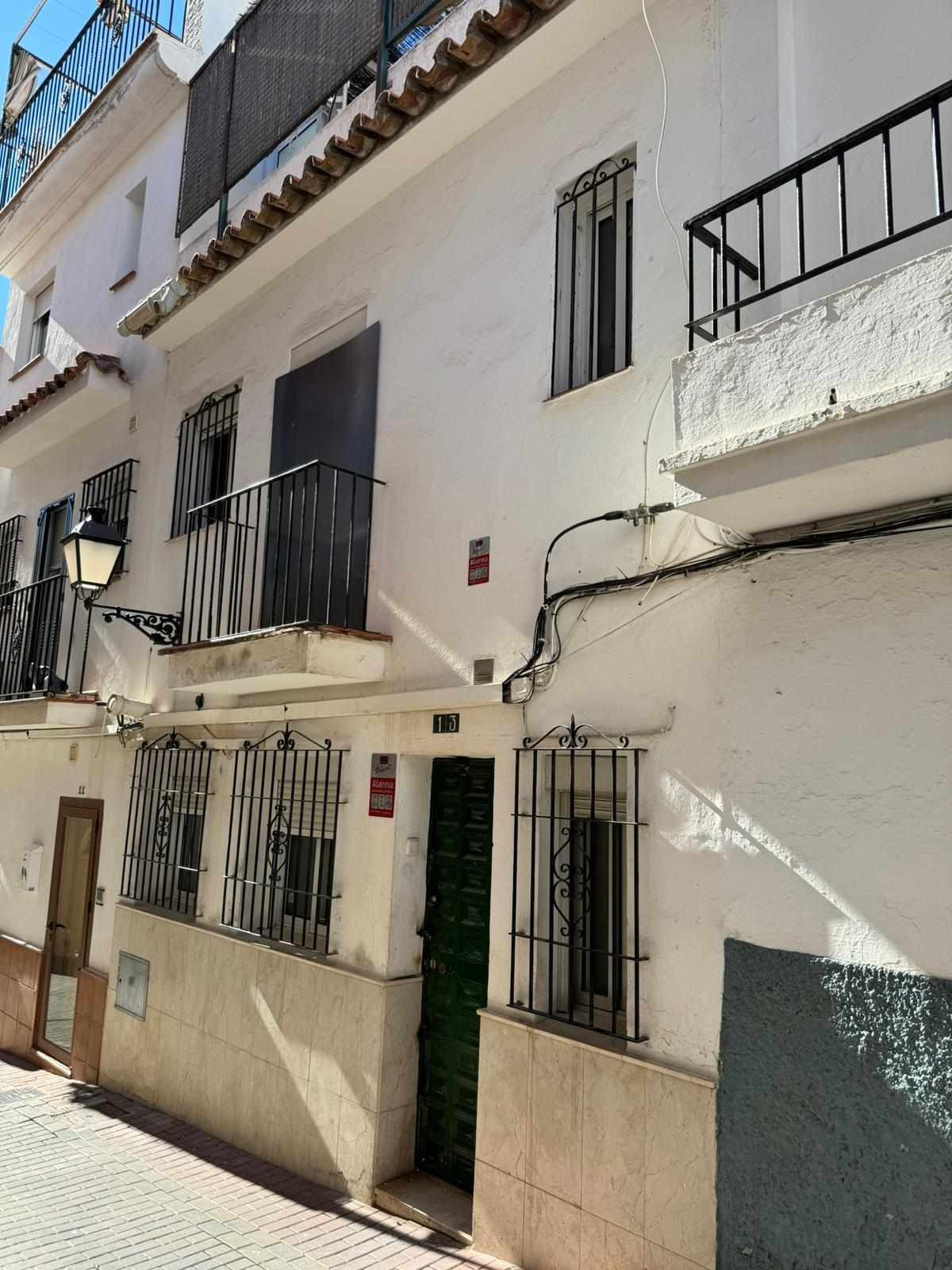 2 Bedroom Townhouse For Sale, Marbella