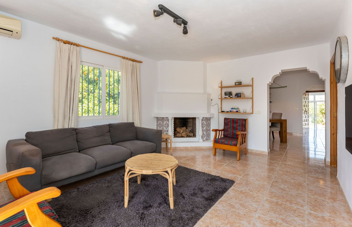 Villa te koop in Alhaurín de la Torre R4678420