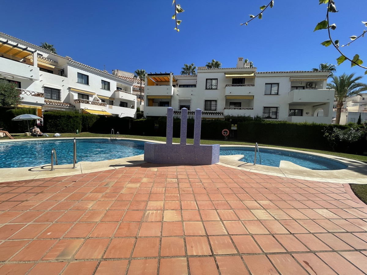 2 bedroom Apartment For Sale in Benalmadena Costa, Málaga - thumb 26