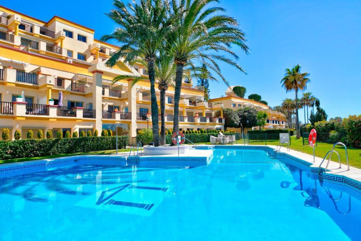 Stueetage Lejlighed Til salg i Marbella R4422565