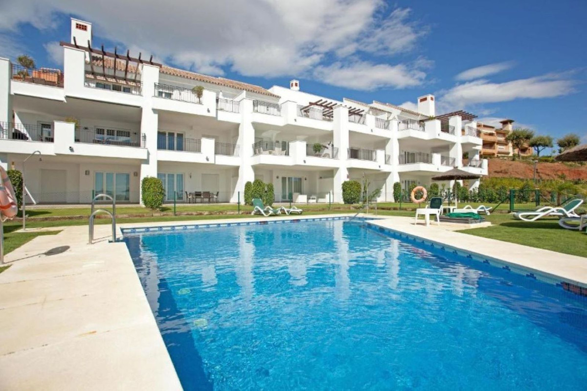 2 bedroom Apartment For Sale in La Mairena, Málaga - thumb 1