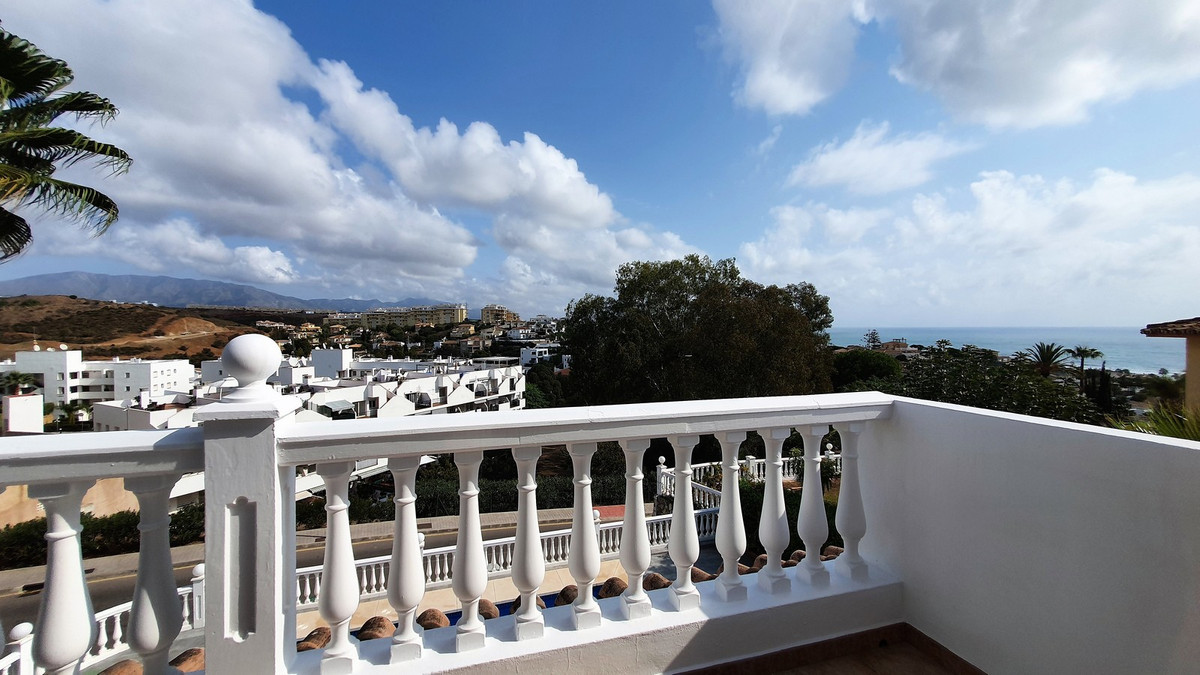 4 bedroom Villa For Sale in Torrenueva, Málaga - thumb 3