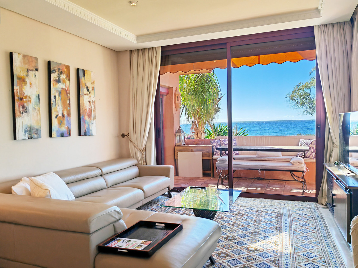 Apartamento con 4 Dormitorios en Venta Marbella