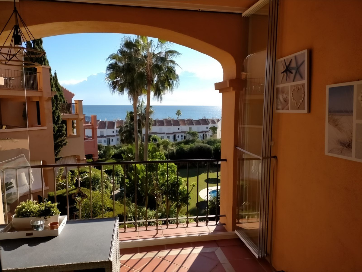 						Apartment  Middle Floor
													for sale 
																			 in Manilva
					