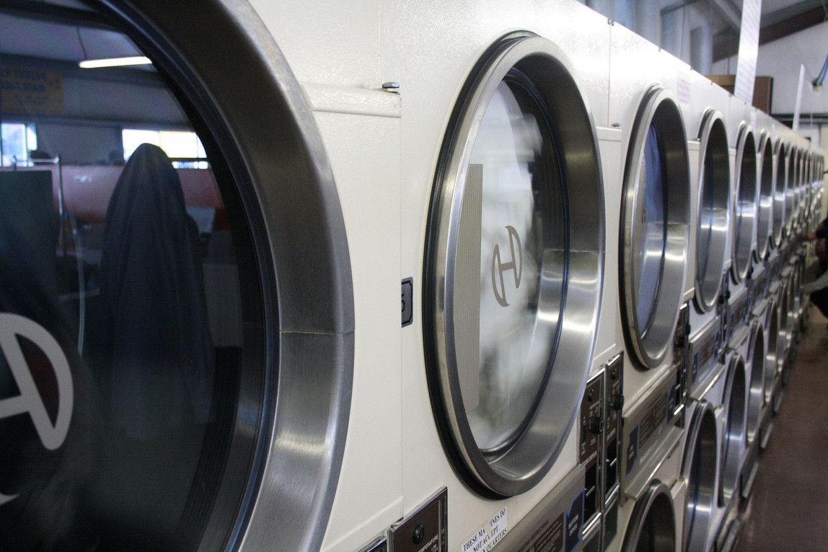 LEASEHOLD OF THE WORKING LAUNDRY BUSINESS IN THE CENTRE OF MARBELLA.

The laundry is located in one , Spain