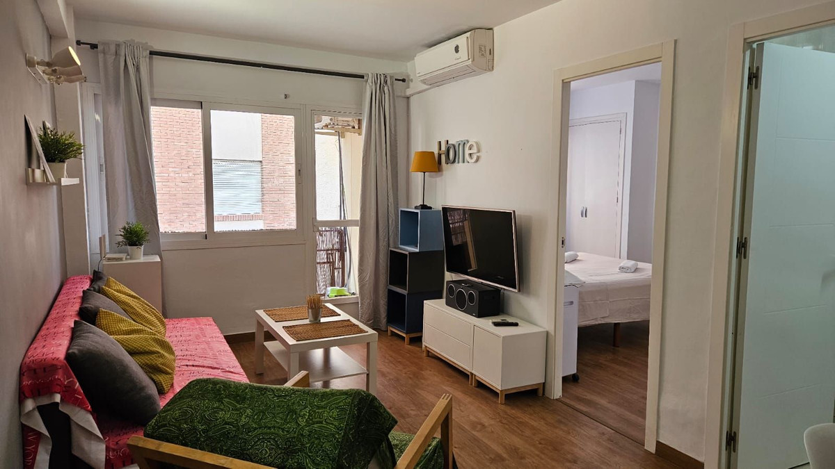 1 Bedroom Middle Floor Apartment For Sale Fuengirola, Costa del Sol - HP4399285