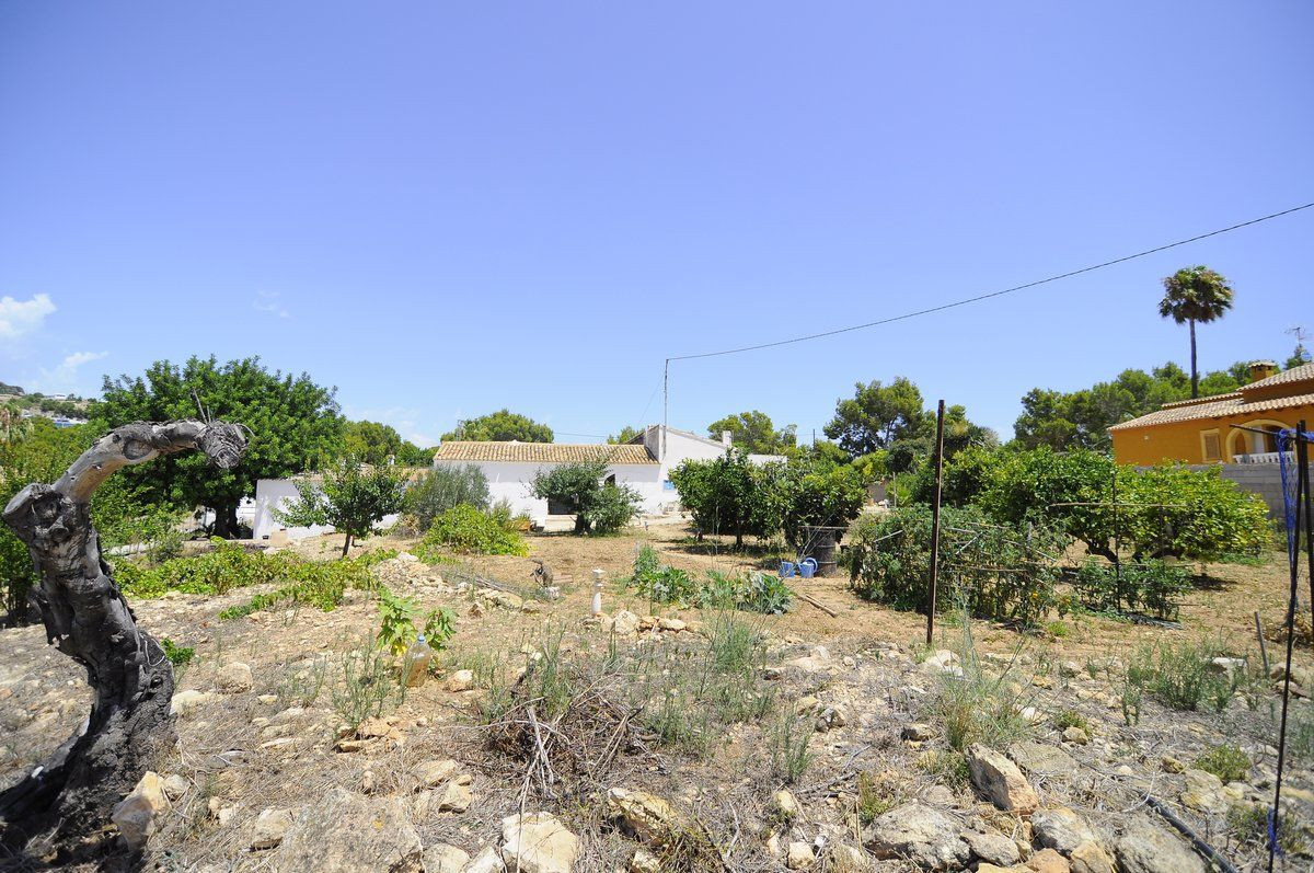 2648 m2 plot in Calpe (Costa Blanca). This plot is completely flat. Possibility of dividing into 3 p, Spain
