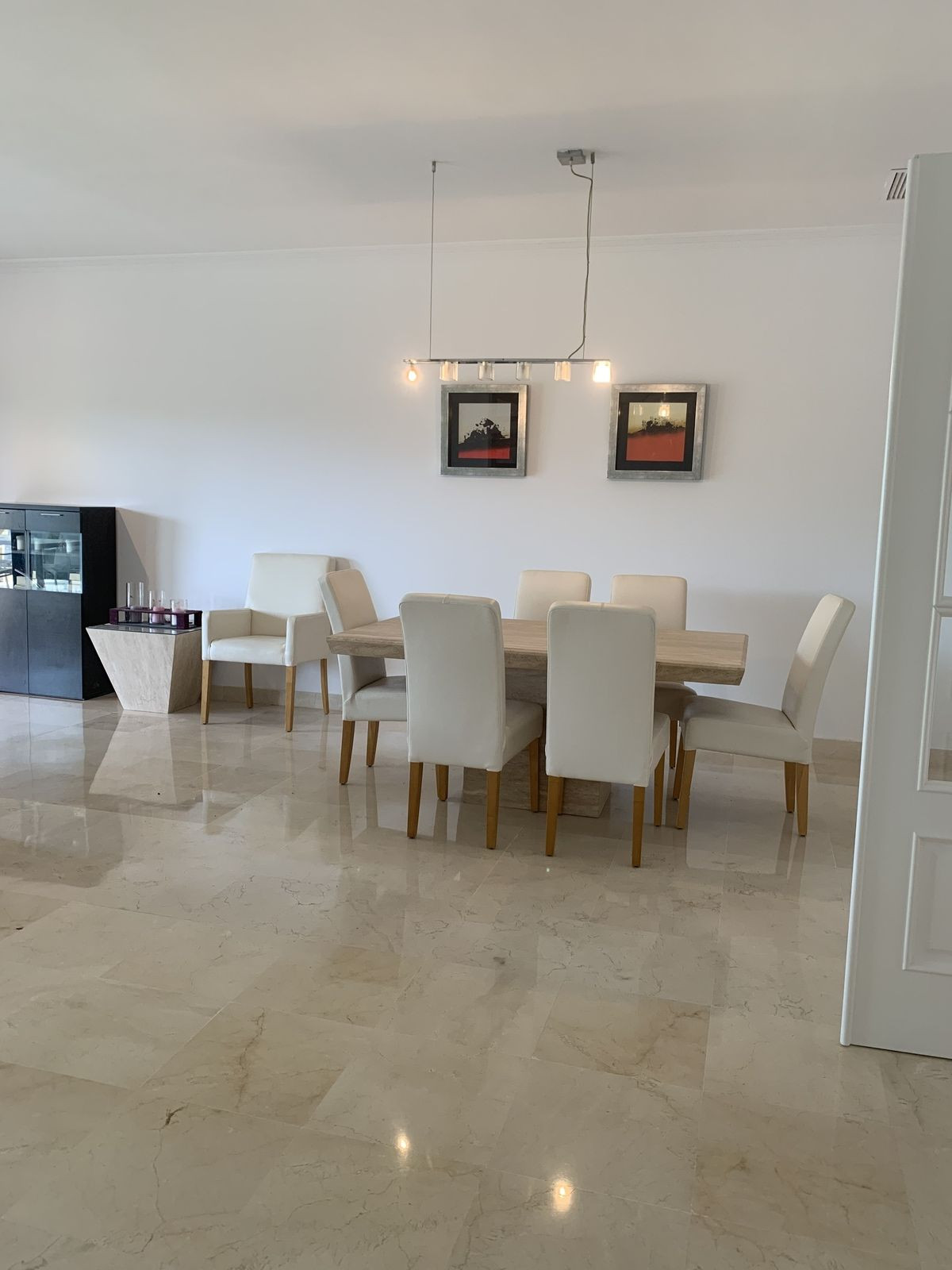 Fantastic apartment of good quality, in the exclusive Alboaire urbanization in San Roque Club, on the first line of golf.