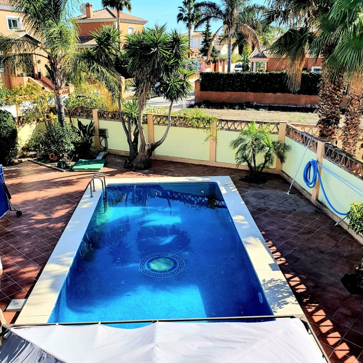 Superb Spacious Villa with a pool in Las Delicias Coin.