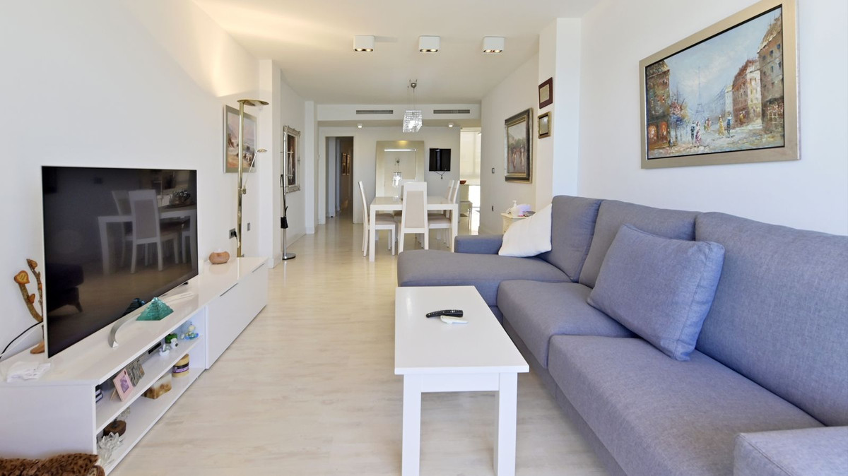 2 bedroom Apartment For Sale in Fuengirola, Málaga - thumb 8