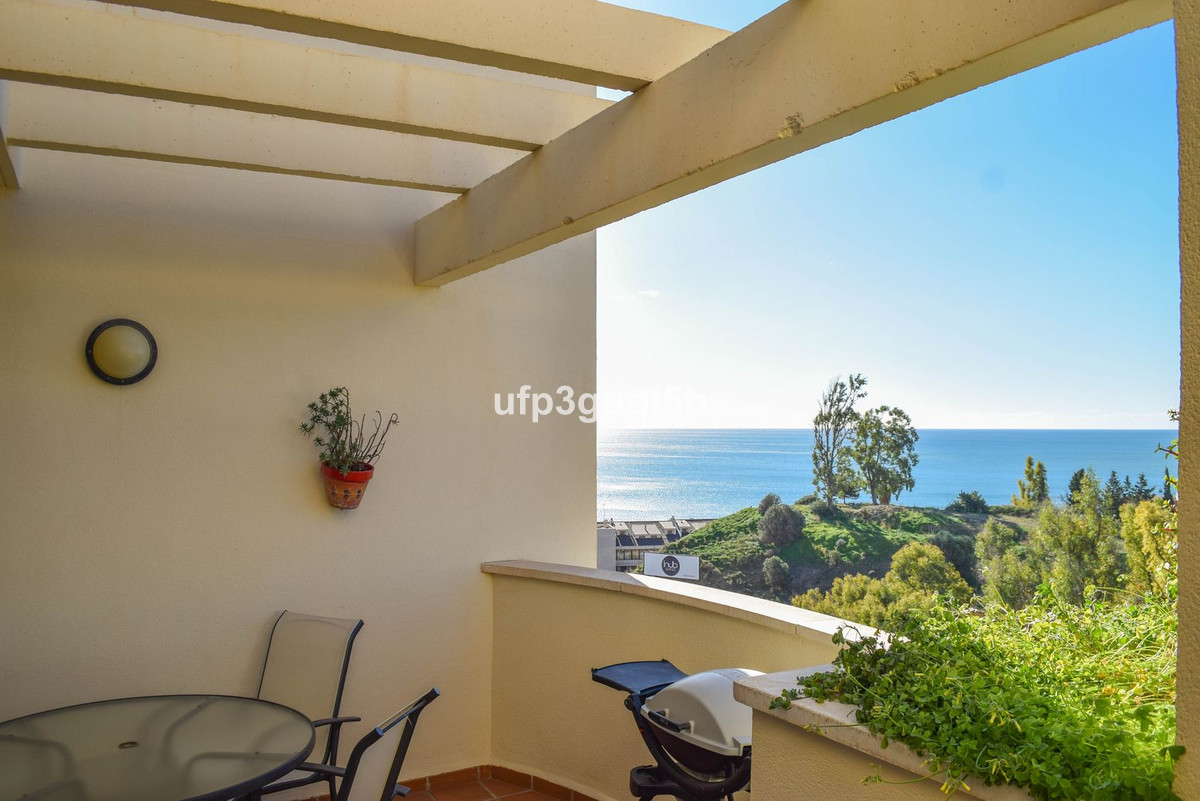 Penthouse with large rooftop terrace in lower Torreblanca.

This two-bedroom apartment, with a gorge, Spain