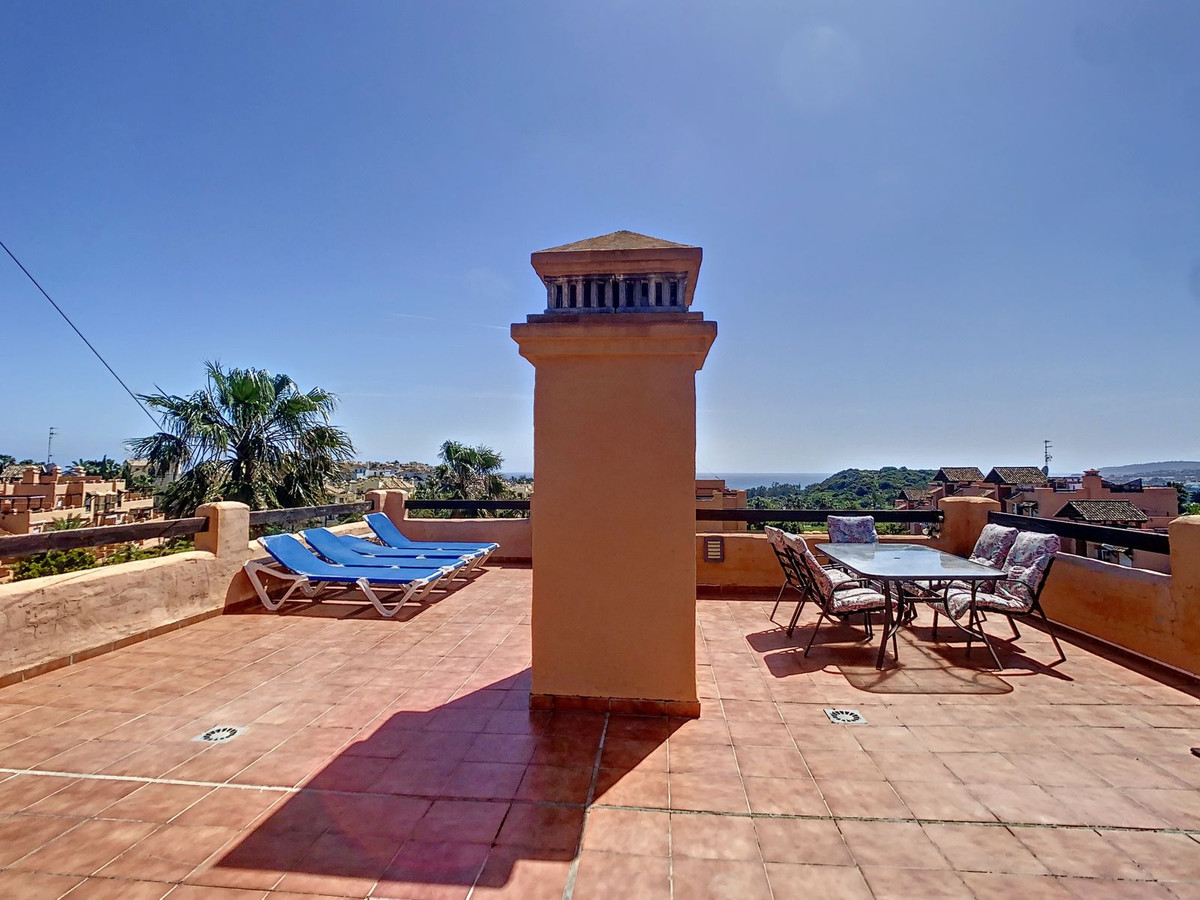 3 bedroom apartment for sale casares playa