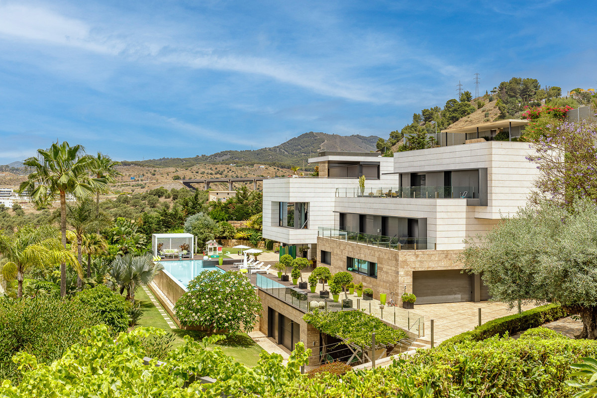 Villa con 8 Dormitorios en Venta Málaga