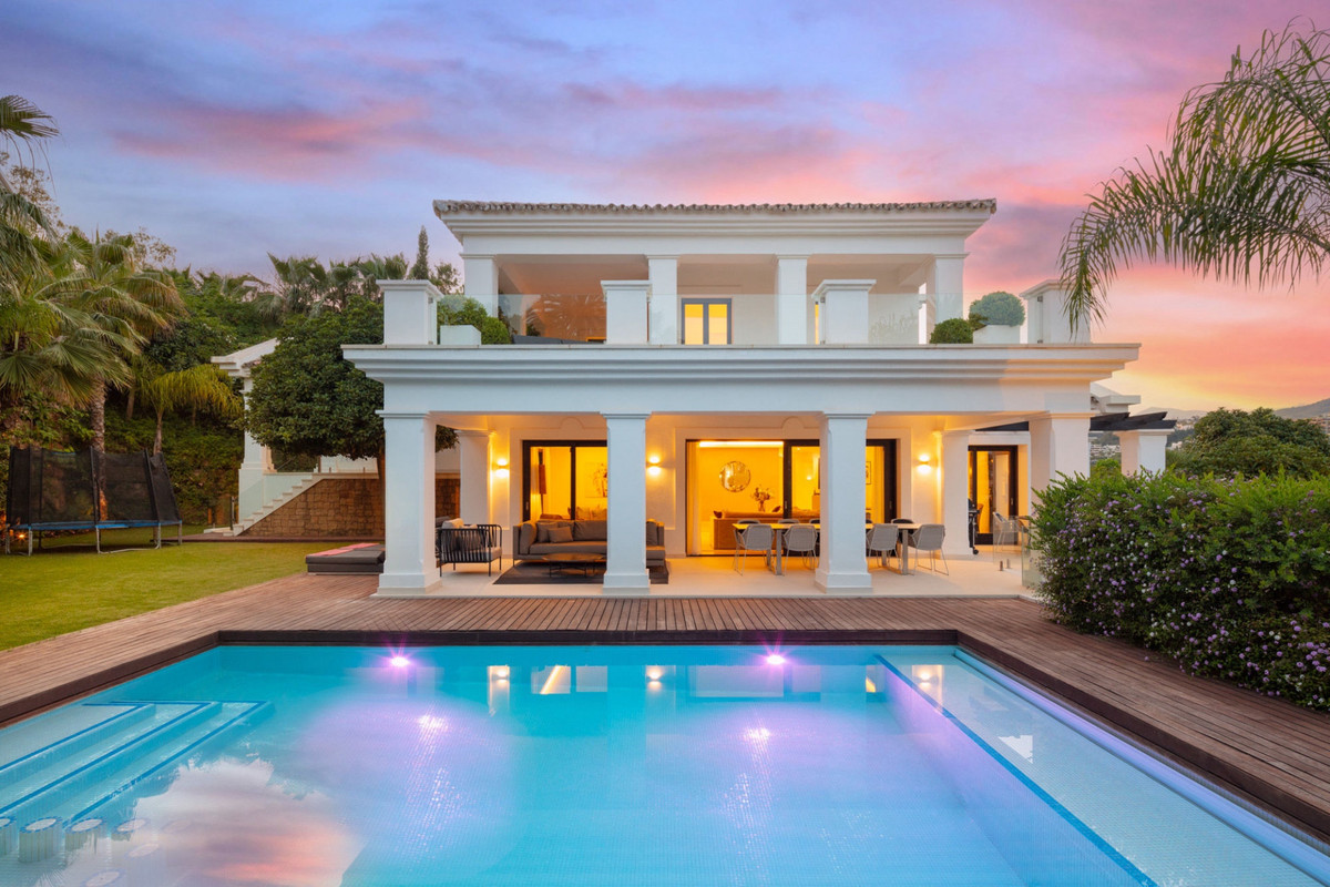 Villa zu verkaufen in Nueva Andalucía R4552906