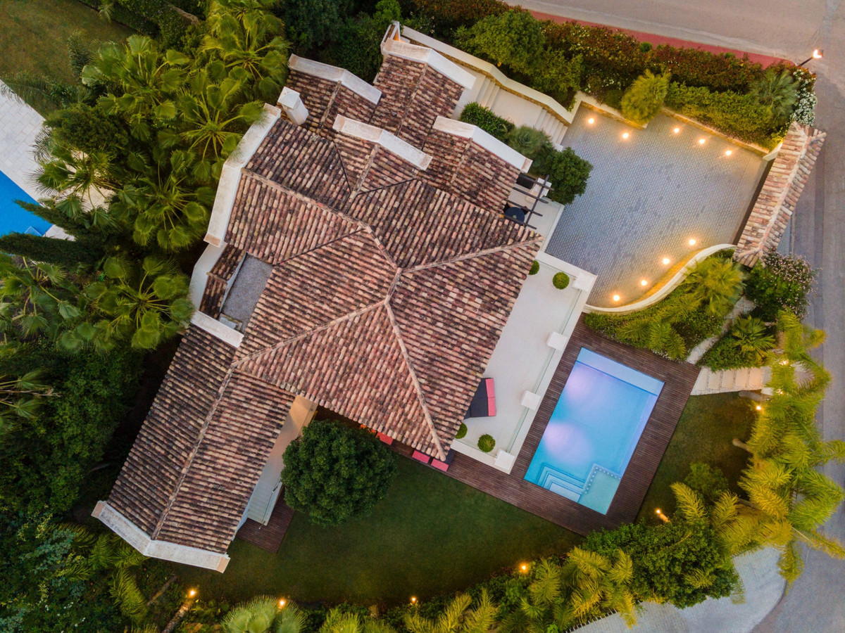 Villa te koop in Nueva Andalucía R4552906