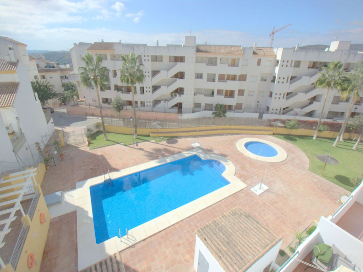 2 Bedroom Middle Floor Apartment For Sale Manilva, Costa del Sol - HP4211809