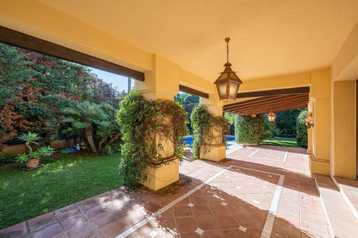 Villa te koop in Puerto Banús R4665568
