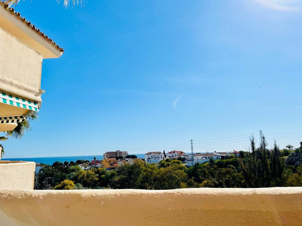 This is a great opportunity to make a good investment! In the Riviera del Sol, near the popular spor, Spain
