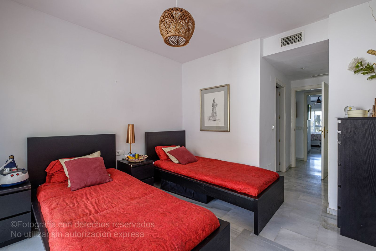 3 Bedroom Middle Floor Apartment For Sale Guadalmina Baja