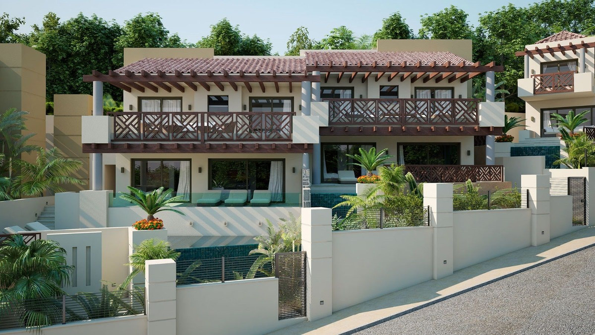 3 Bedroom Townhouse For Sale, Marbella